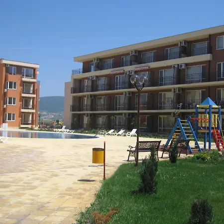 Private One-bedroom In Holiday Fort Club