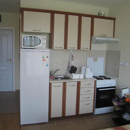 Private One-bedroom In Holiday Fort Club